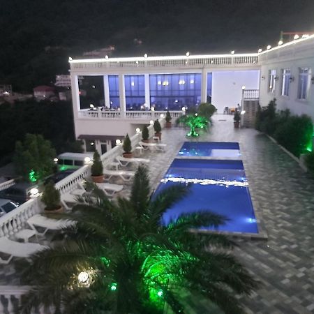 Отель Zura Квариати Экстерьер фото
